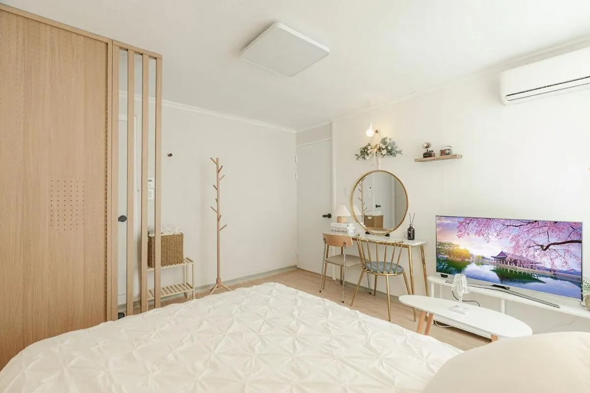 Apartment Bom Noon Stay Seodaemun Seoul
